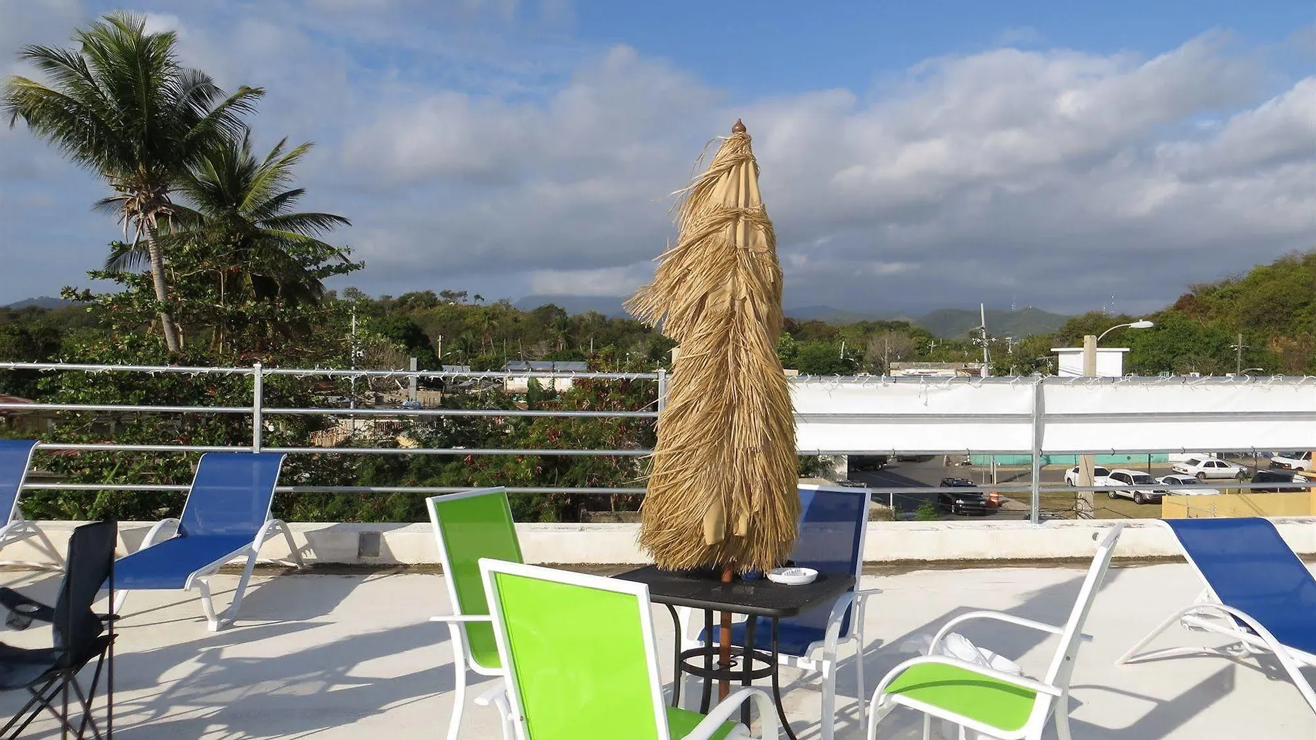 פחרדו Moonlight Bay Hostel