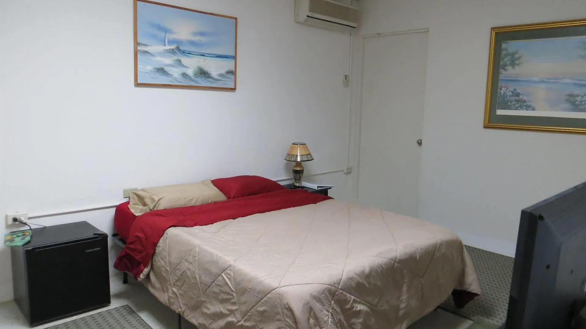 פחרדו Moonlight Bay Hostel