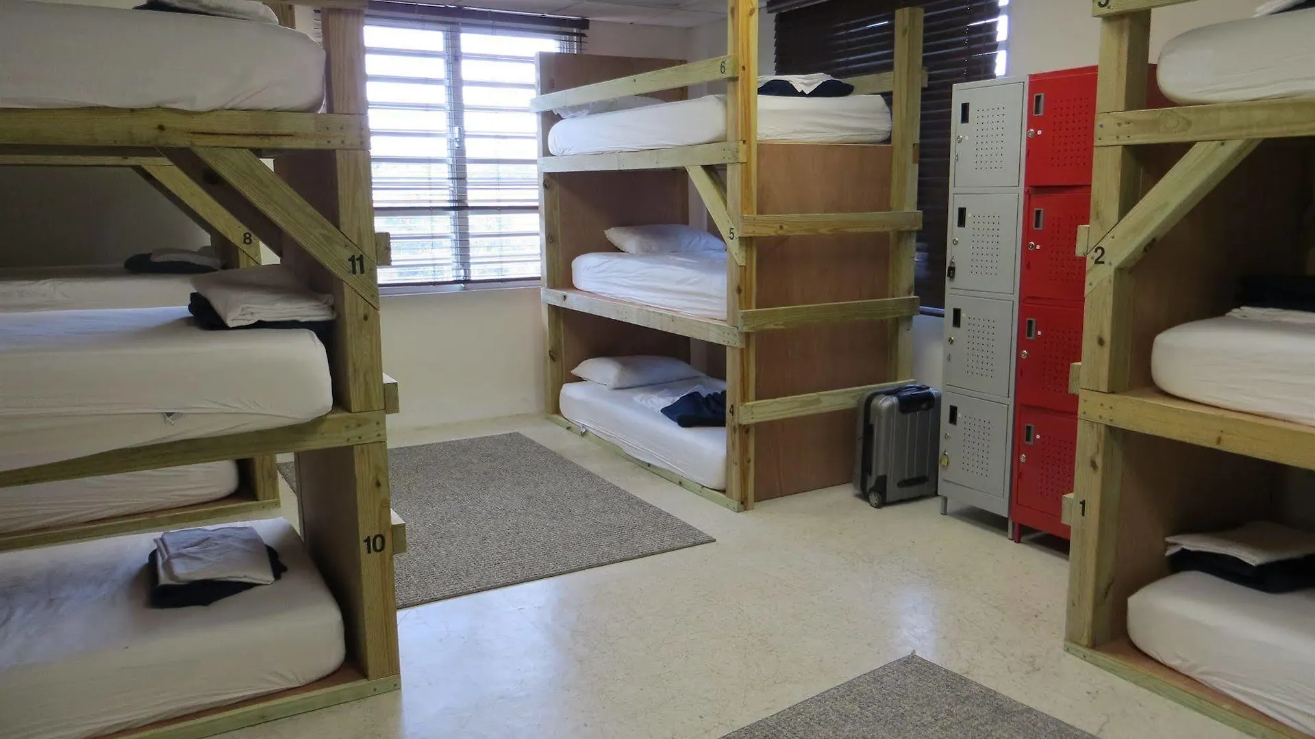 פחרדו Moonlight Bay Hostel